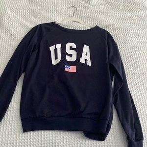 WOMEN’S SWEATSHIRT